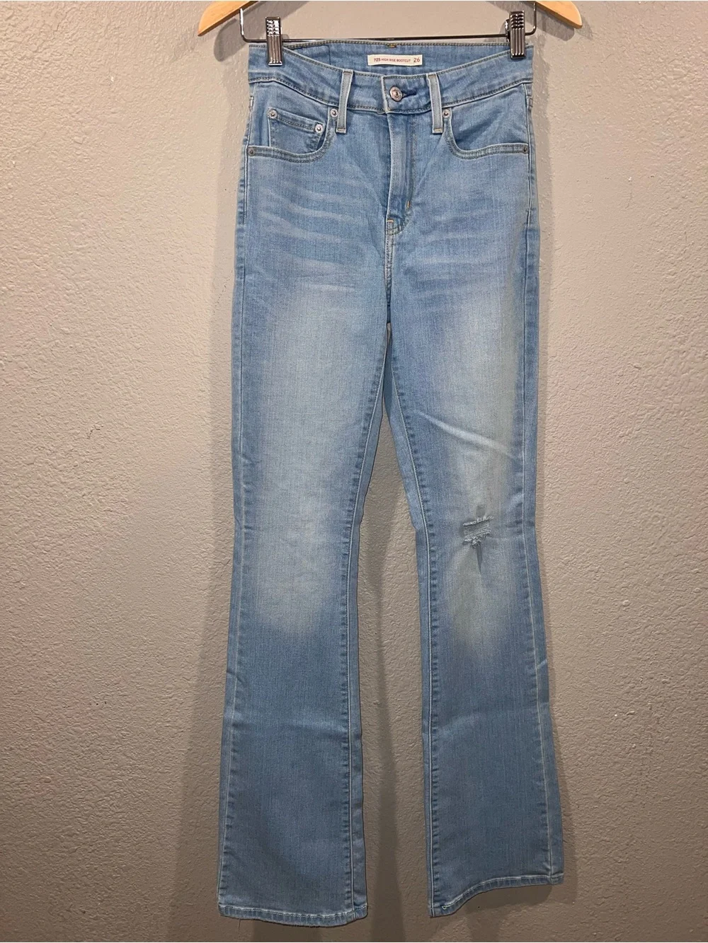 Levi's 725 High Rise Bootcut Jeans Light Wash Distressed Blue Tall Size 26 W26